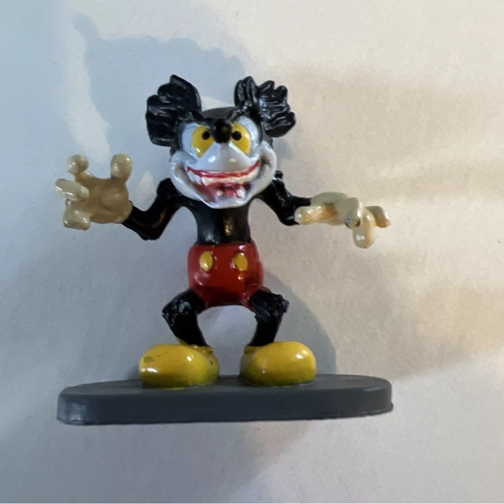 Disney Collector Packs Park Series 13 Villains Runaway Brain Mickey Mouse Zombie